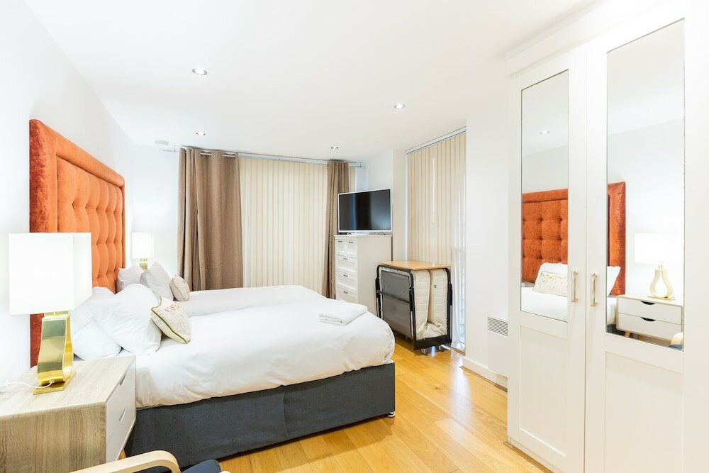 Фото Waterside Bliss 2 Bed 2 Bath Apartment