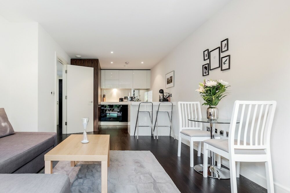 Фото Gatliff Road Apartments