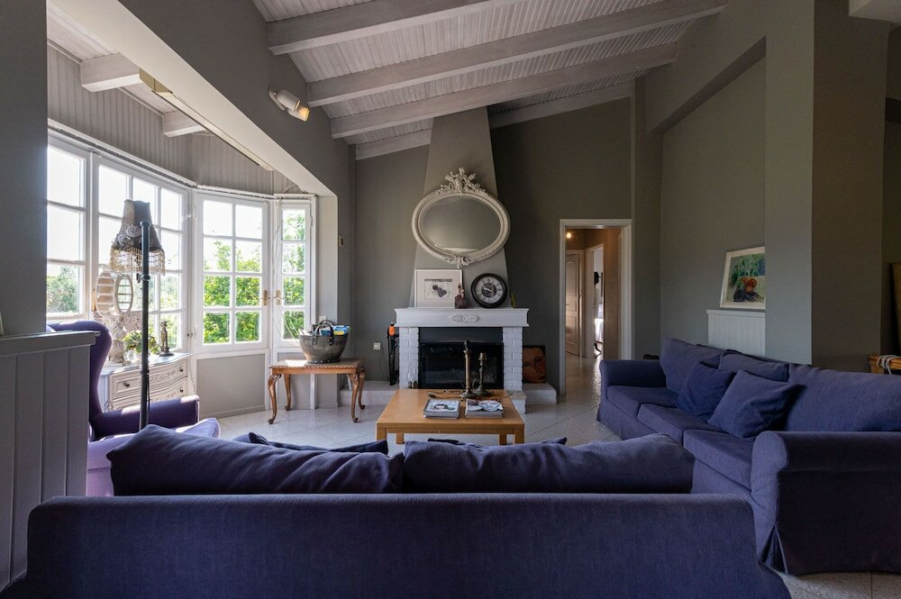 Фото Serene Seaside Bliss - Lush & Secluded Garden Oasis