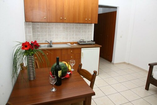 Апартаменты Camari Garden Hotel Apartments