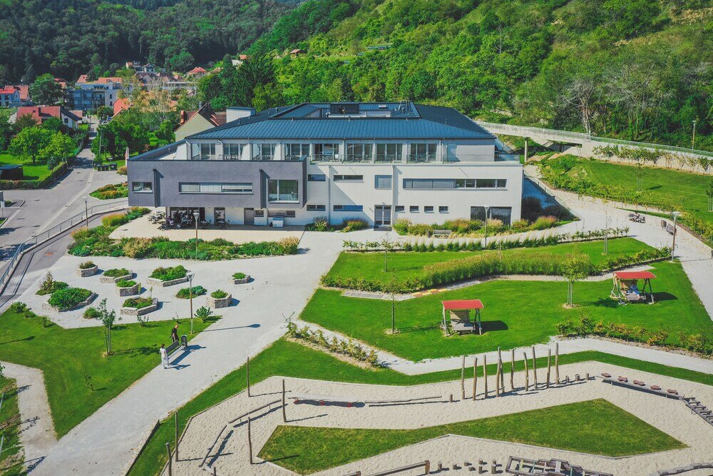 Фото Nuhr Medical - Hotel & Restaurant