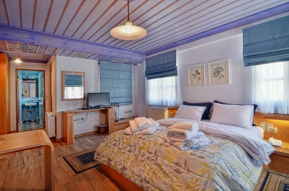 Фото Dilofo Hotel Luxury Suites