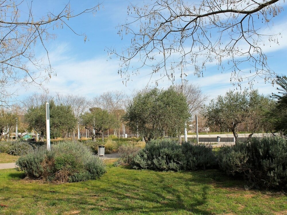 Фото Suitur beach apartment with pool