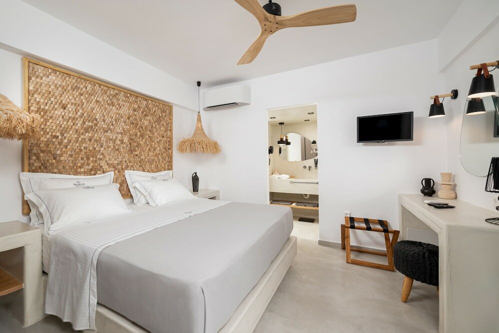 Фото Mneme Suites & Villas