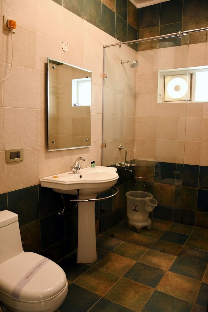 Фото Mastiff Villa Camellia - A Tea Estate Hotel