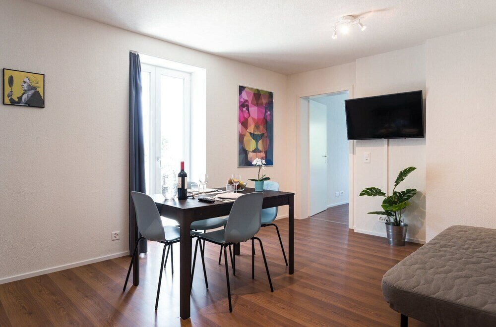 Фото Hitrental Altstetten Apartments