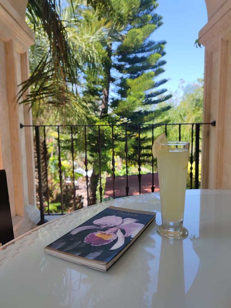 Фото Babil Bahçeleri Butik Hotel & Cafe