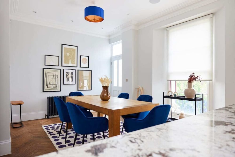 Фото The Camden Place - Breathtaking 4bdr Flat With Garden