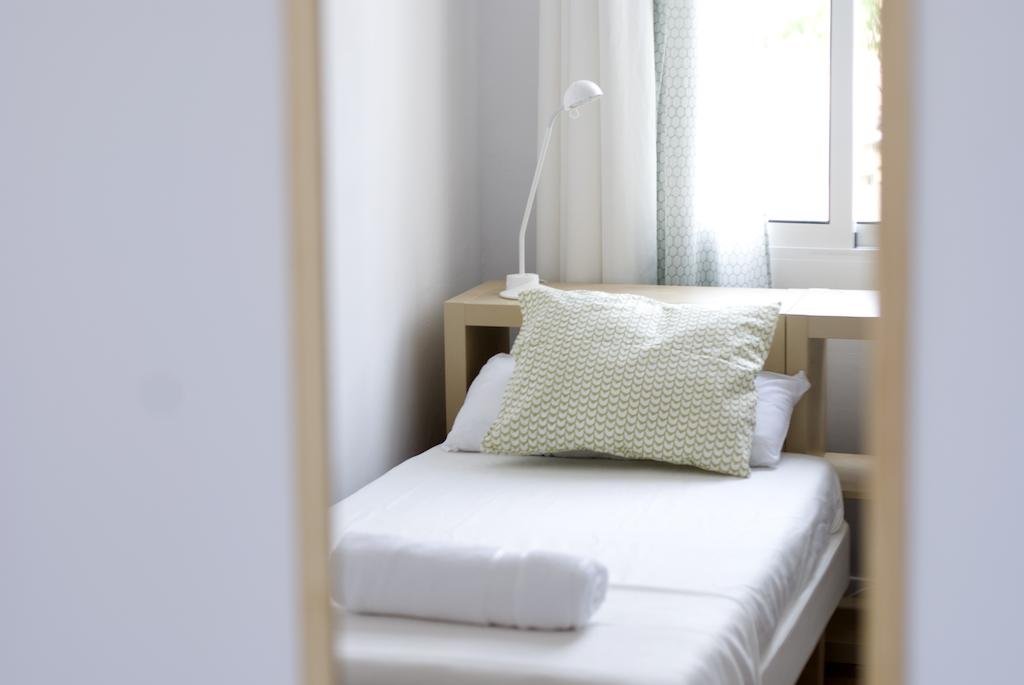 Фото Bed and Beach Barcelona Guesthouse