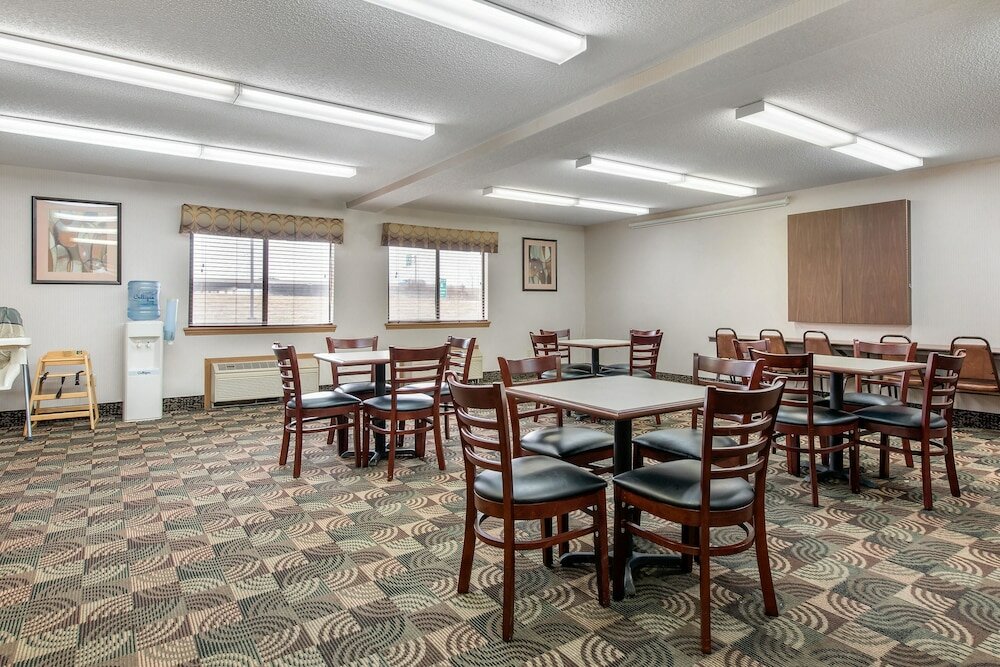 Фото Quality Inn & Suites Lebanon I-65