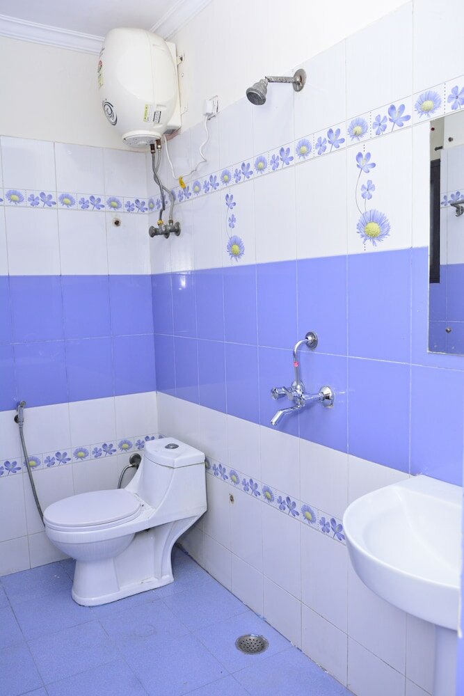 Фото Hotel Mayank Plaza near Igi Airport Terminal 3