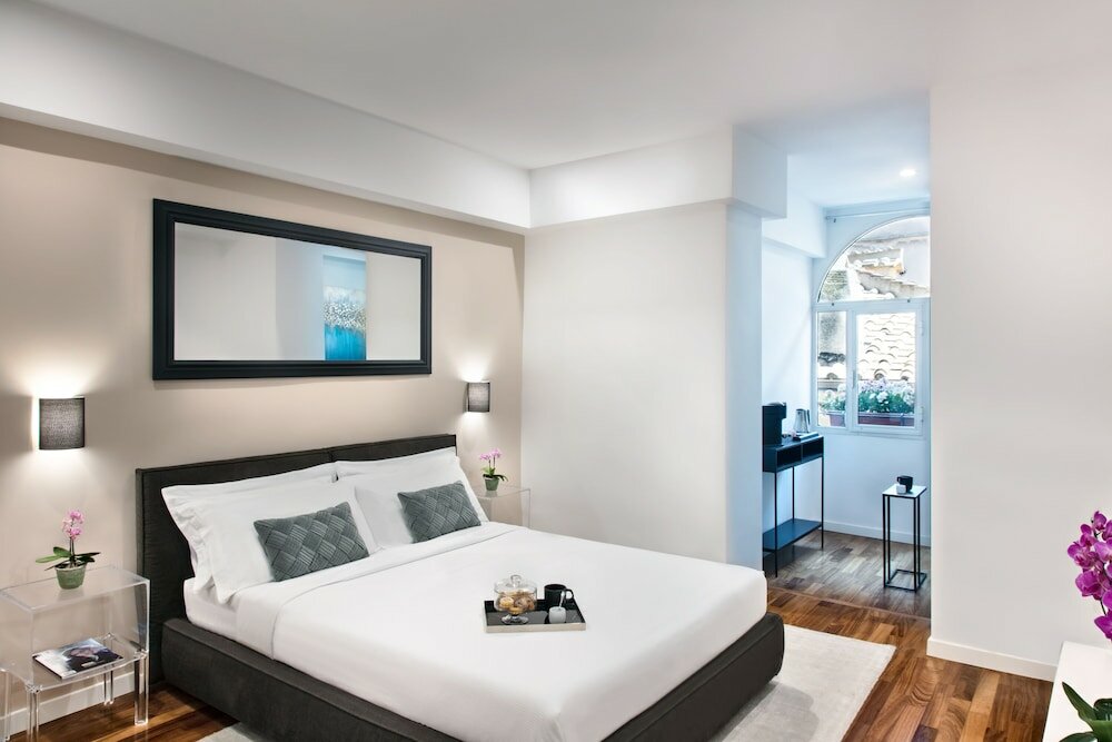 Фото Fellini Design Suites