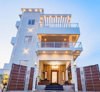 Фото Bairava Bliss Inn