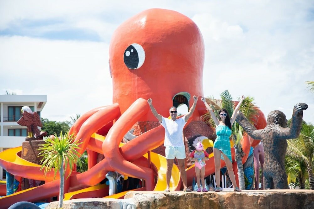 Фото Phi Phi Mountain Beach Resort