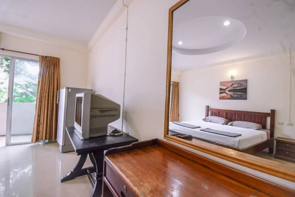 Фото Oyo 75398 The Wanna Pattaya