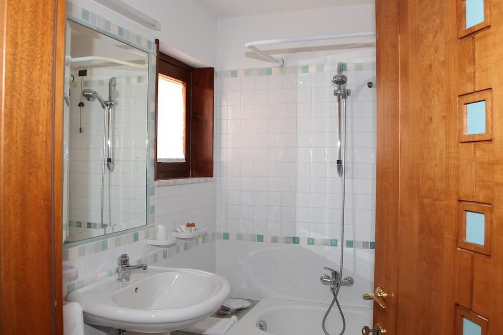 Фото Hotel Castellinaria