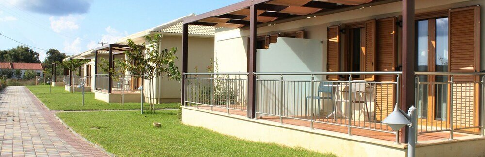 Фото Niriides Luxury Villas