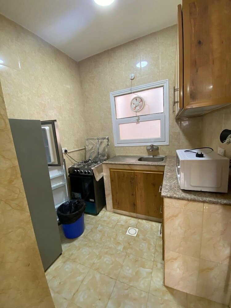 Фото Al Homur Building