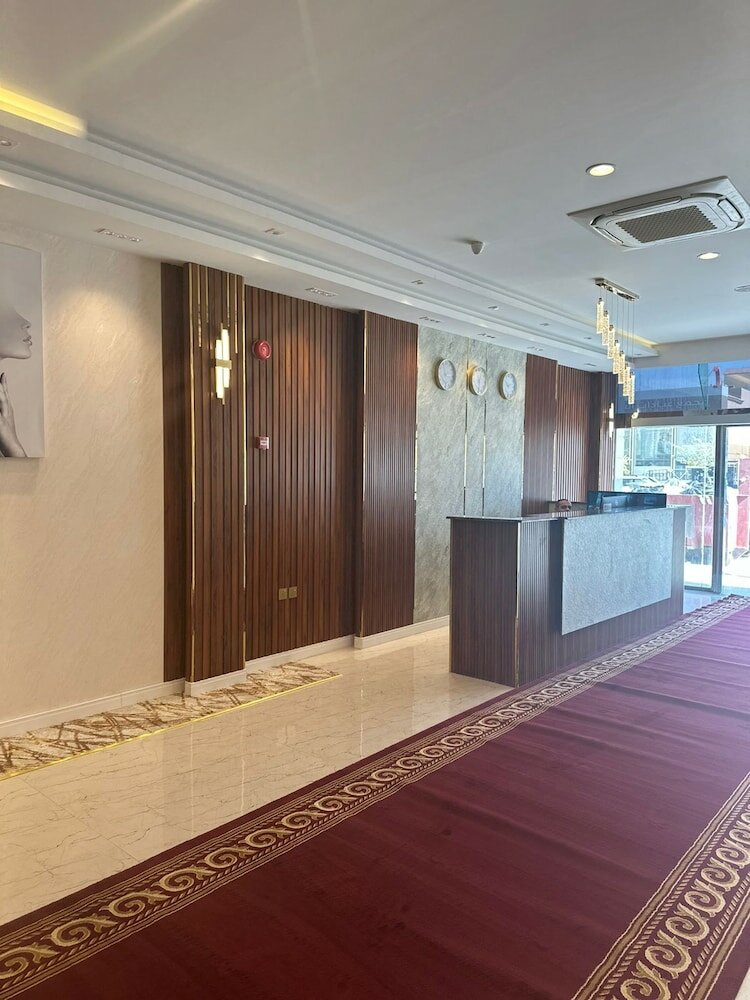 Фото New Holiday Serviced Apartments