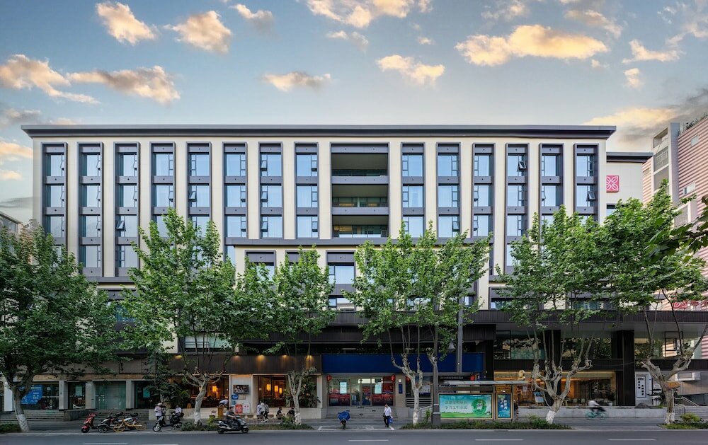 Фото Hilton Garden Inn Chengdu Kuanzhai Alley