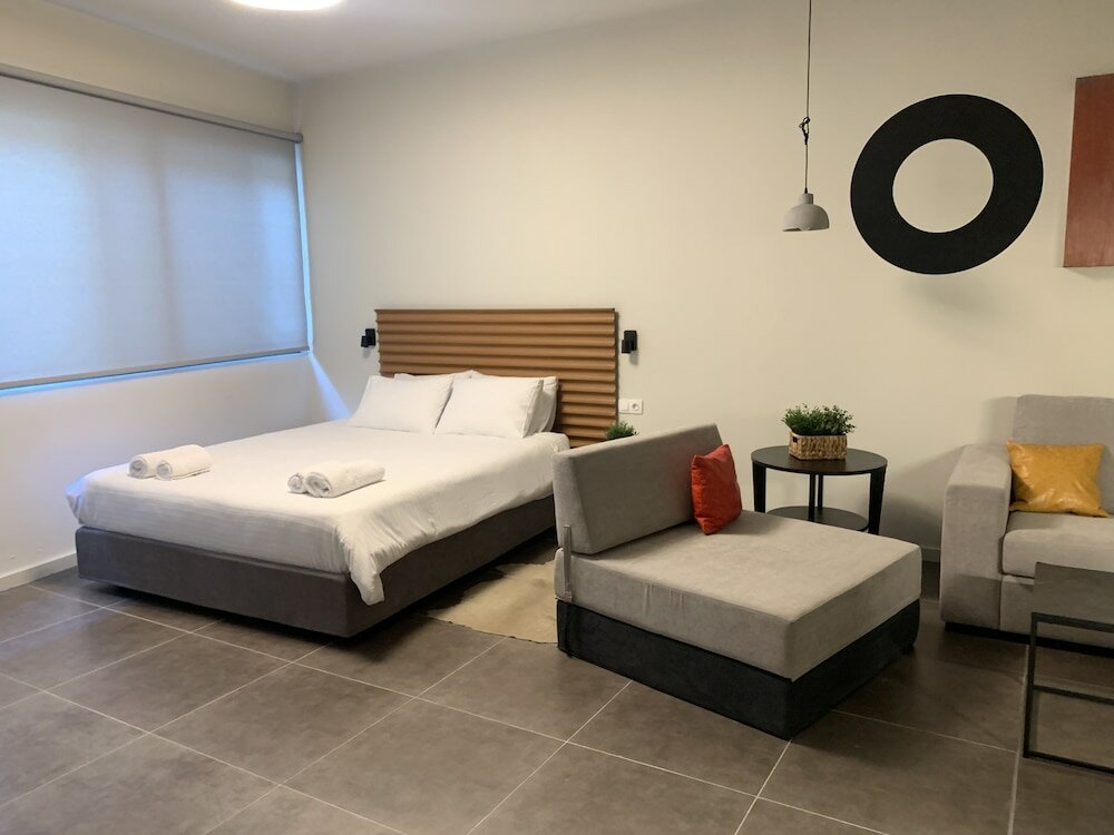 Фото M17 Studios & Suites