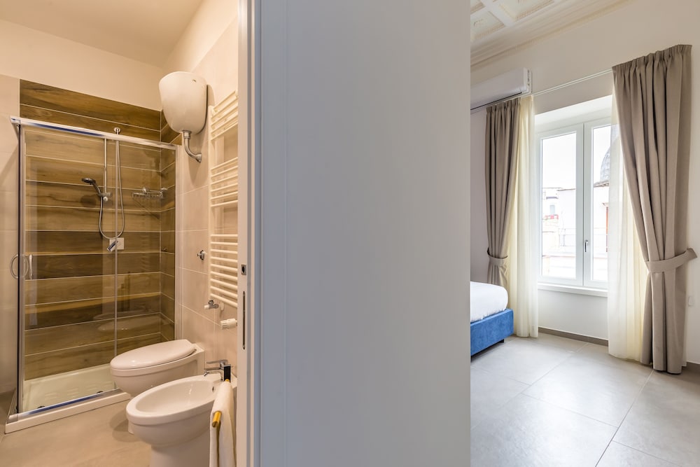 Фото Maria's Bright Flats at the Cathedral