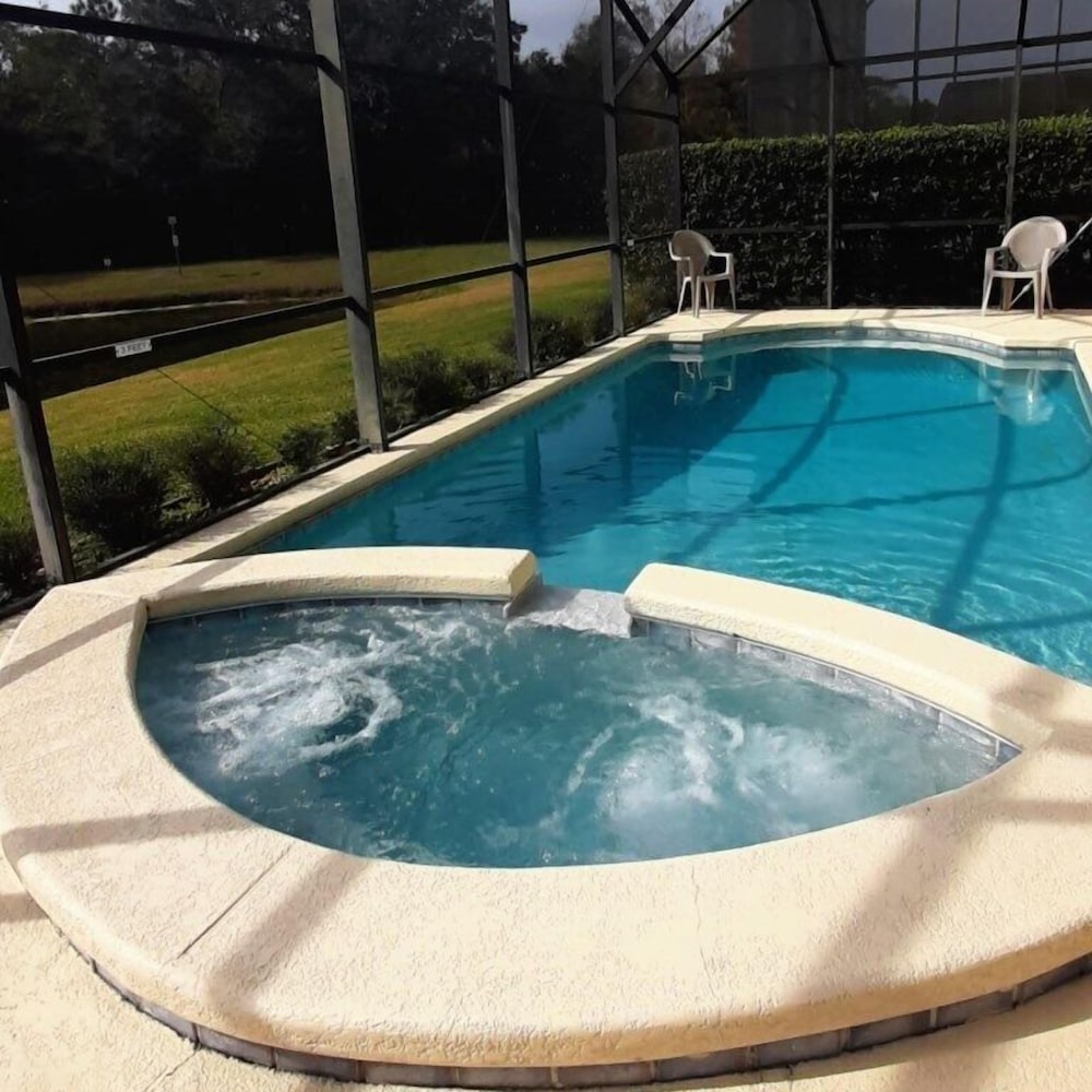 Фото 4630 4 Bedroom Private Pool Home, Cumbrian Lakes