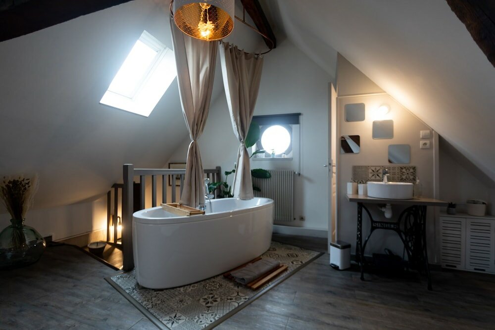 Фото La Tour aux Grains