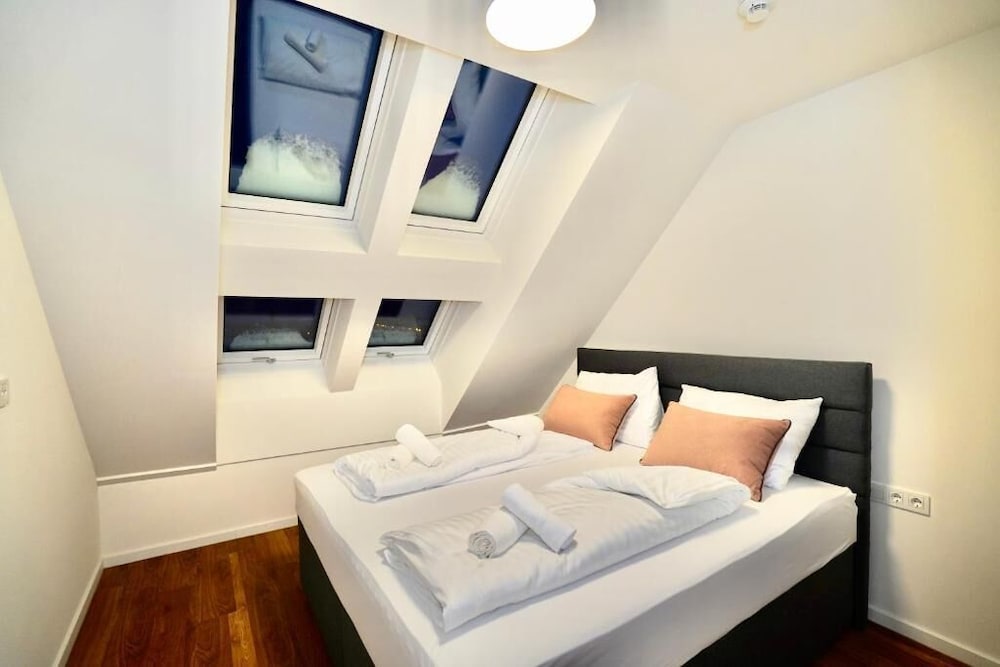 Фото DM & S Apartment