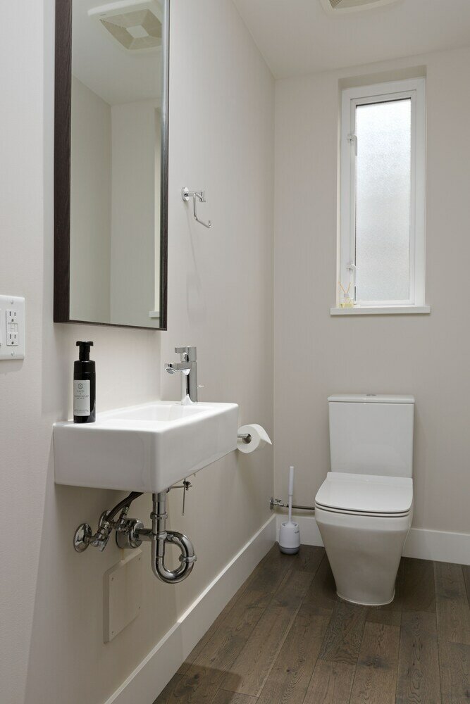 Фото 7476 Granville St