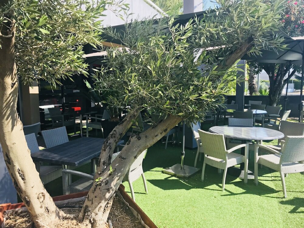 Фото Grand Hôtel de Nîmes