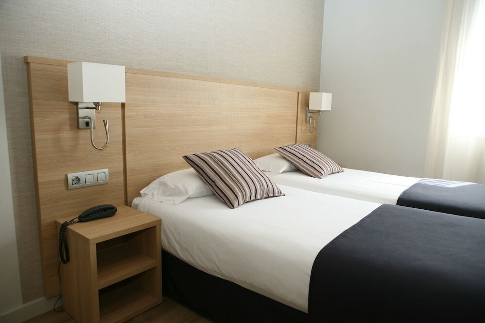 Фото Отель Terminus Puigcerdà