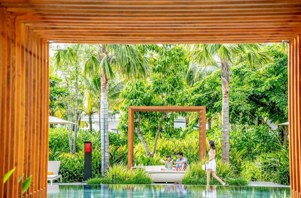 Фото Crowne Plaza Phu Quoc Starbay