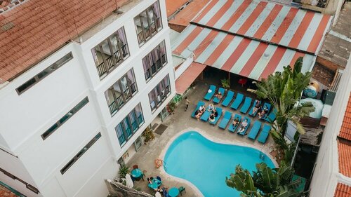 Гостиница Bed Station Hostel & Pool Bar Hoi An в Хойане