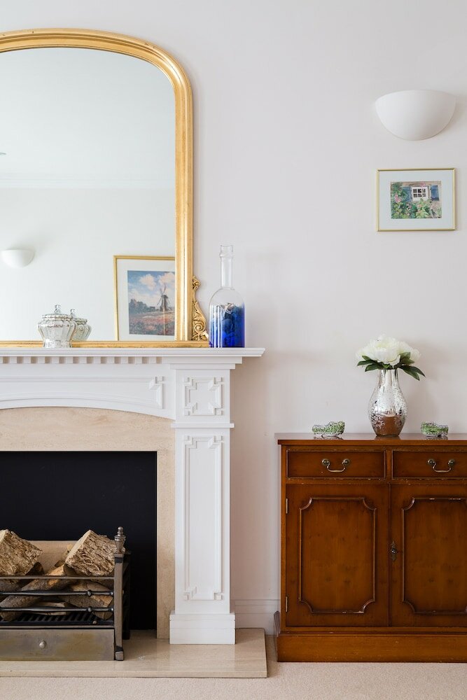 Фото 2-bed 2-bath Next to Park Lane