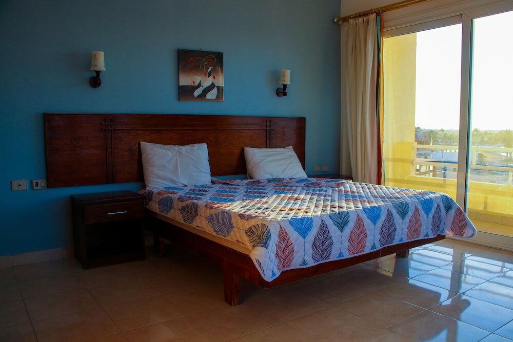 Фото Boulevard Apartment Hotel