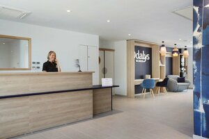 Résidence Prestige Odalys Les Canissons (Provence-Alpes-Côte d'Azur, Var, Cavalaire-sur-Mer, Chemin de la Sarrazine), hotel