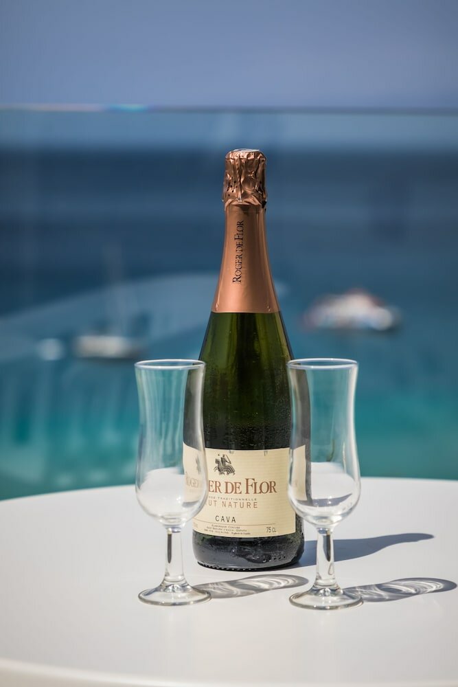 Фото Apartamentos Garden & Sea Boutique Lodging by Livvo