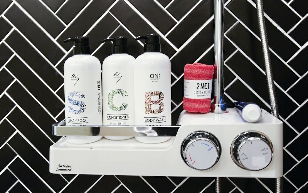 Фото Design Hotel 2ne1 Jukdo Market Pohang