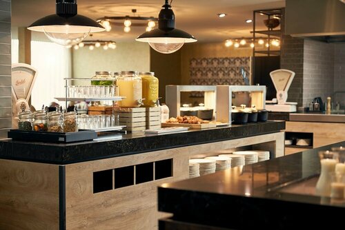 Гостиница Van der Valk Hotel Breda в Бреде