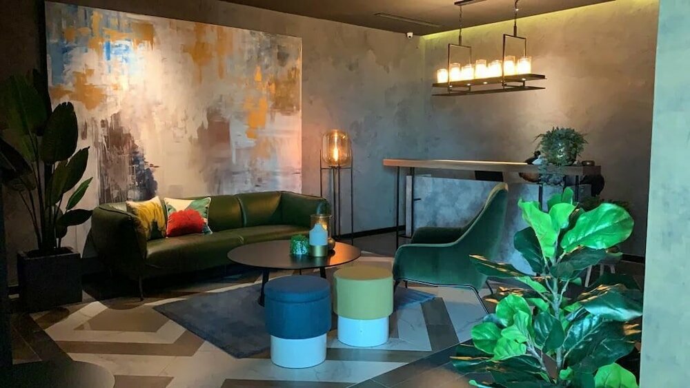 Фото Sedona Hotel Inya Wing