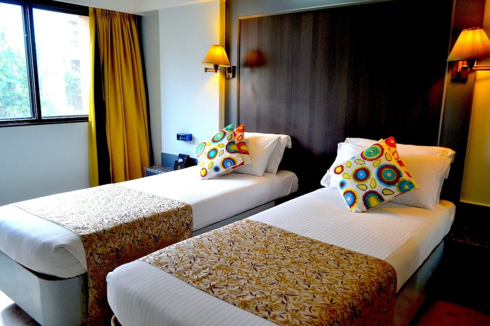 Фото The Emerald Hotel & Executive Apartments