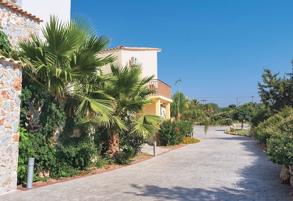 Фото Achilleas Beach Hotel