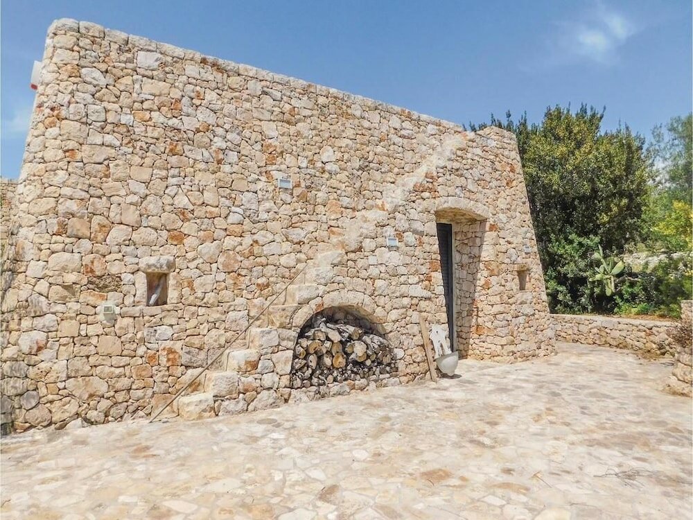 Фото Li Fani Luxe Pool Stone House