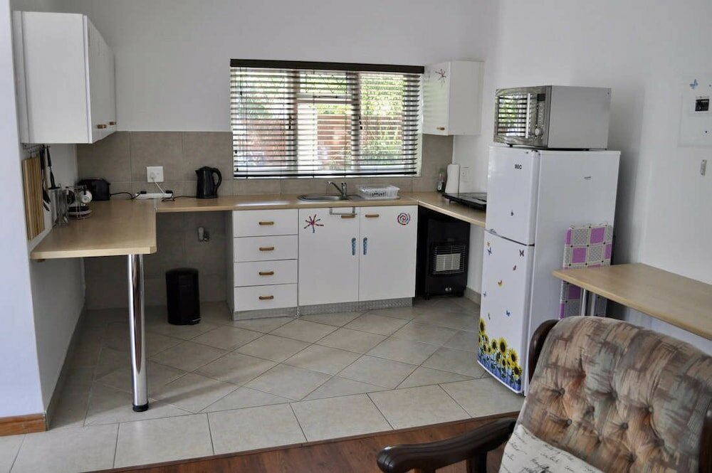 Фото Paris Road Studio