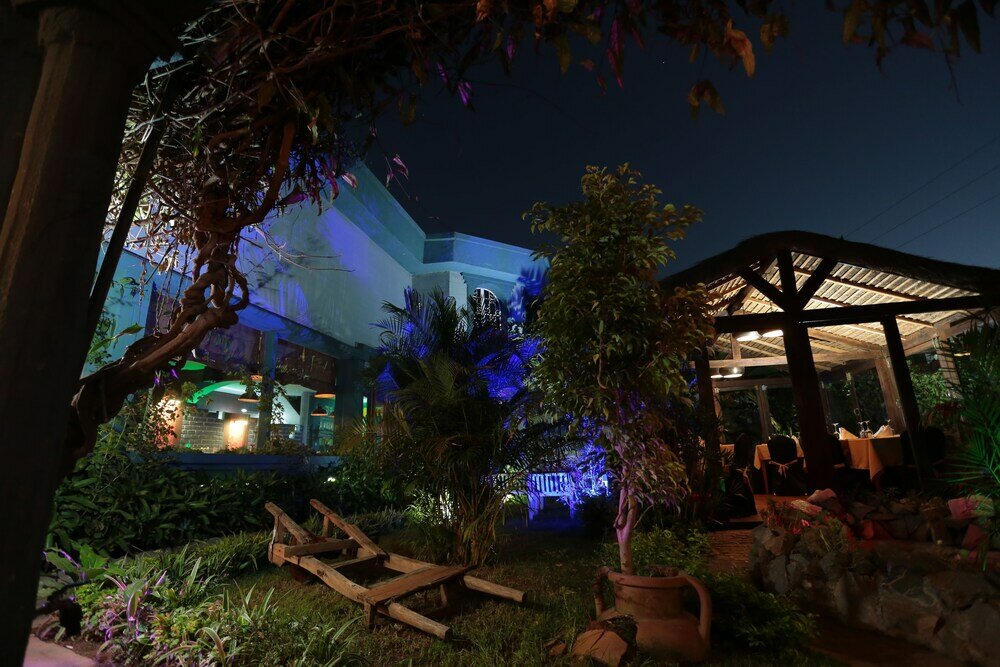 Фото отеля 4