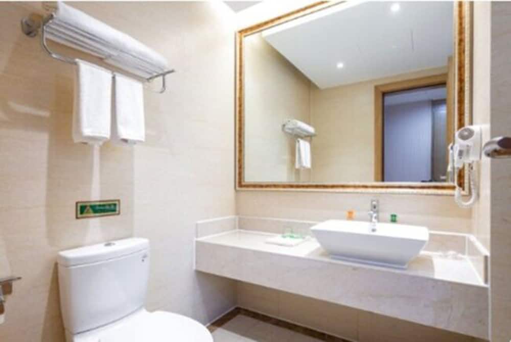Фото Vienna International Hotel - Ningbo City West Xintiandi