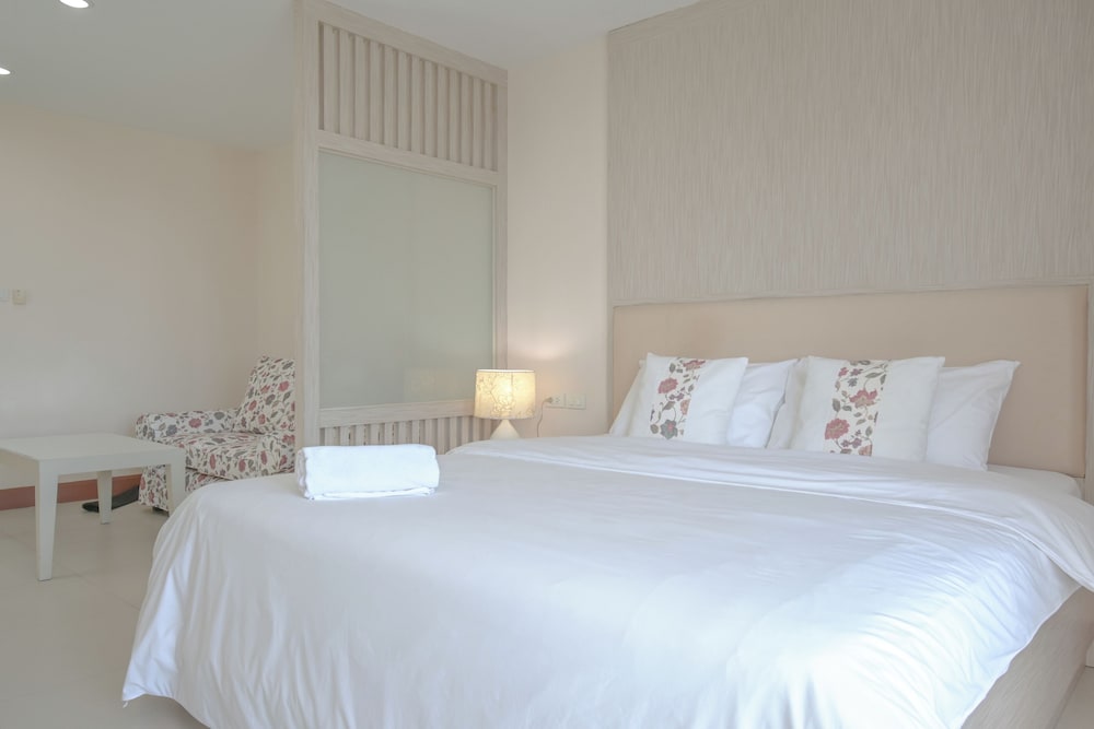 Фото Shamrock Hotel Pattaya