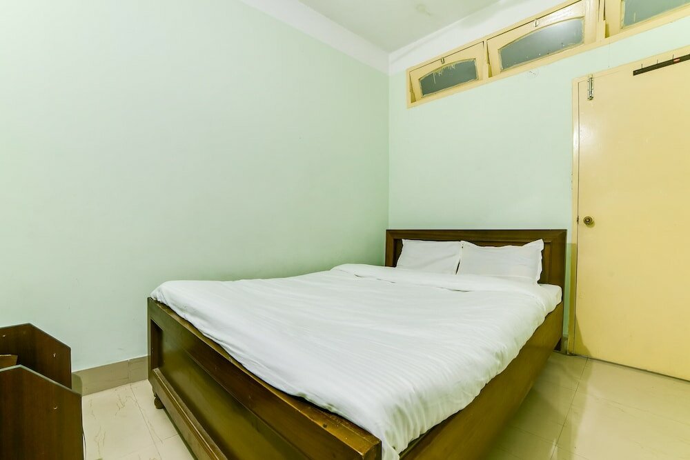 Фото Spot On 62000 Hotel The Raj Palace