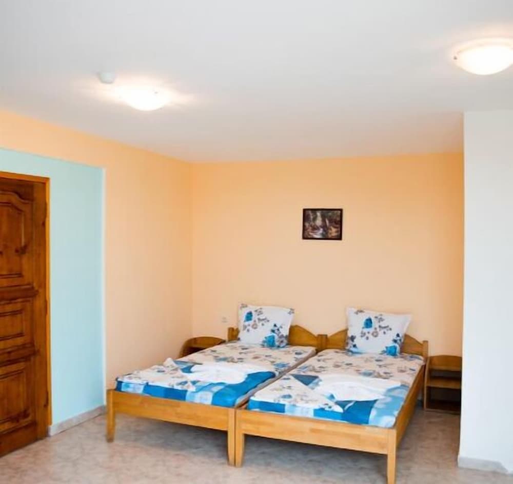 Фото Hotel Crystal